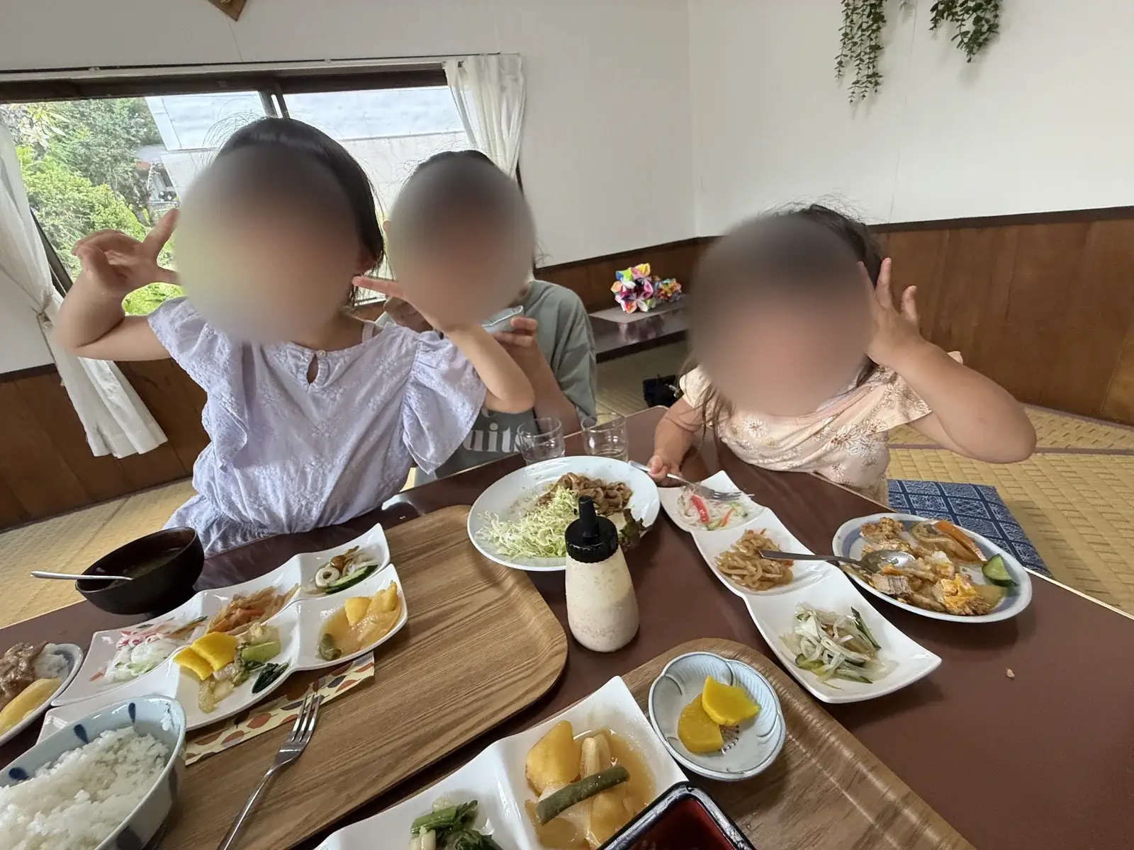 道志村でキャンプ帰りに立ち寄った昼食